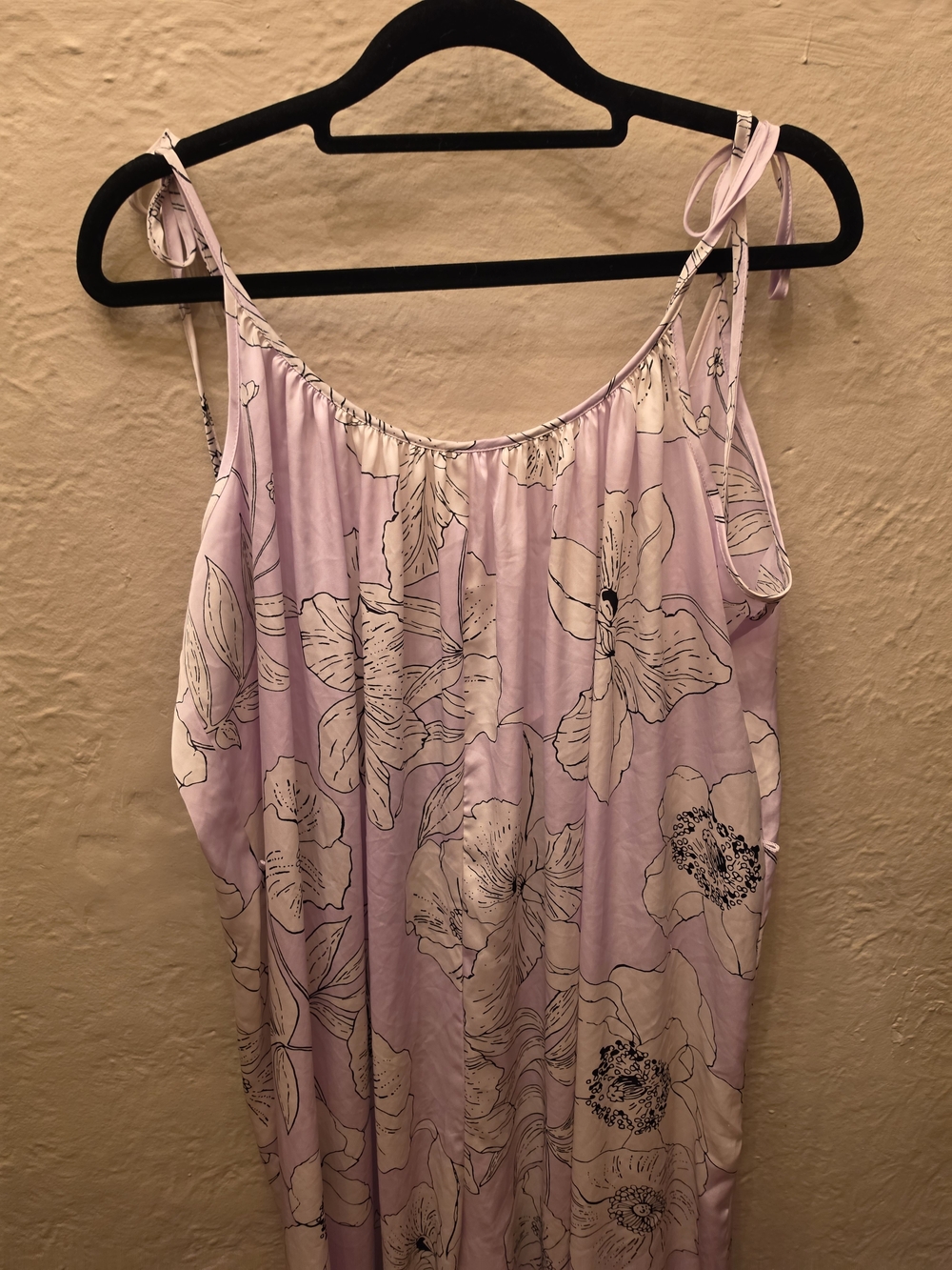 Victoria’s Secret Lilac Floral Satin Jumpsuit L Tie Strap Adjustable - Picture 3 of 15